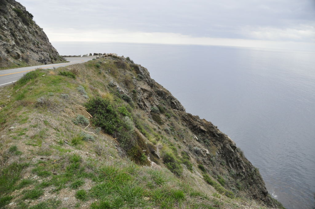 Hwy 1 über den Klippen